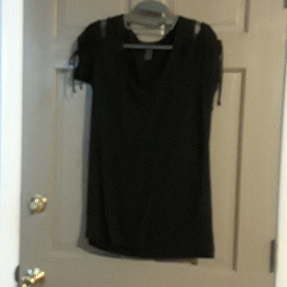 Hot Topic cold shoulder  top